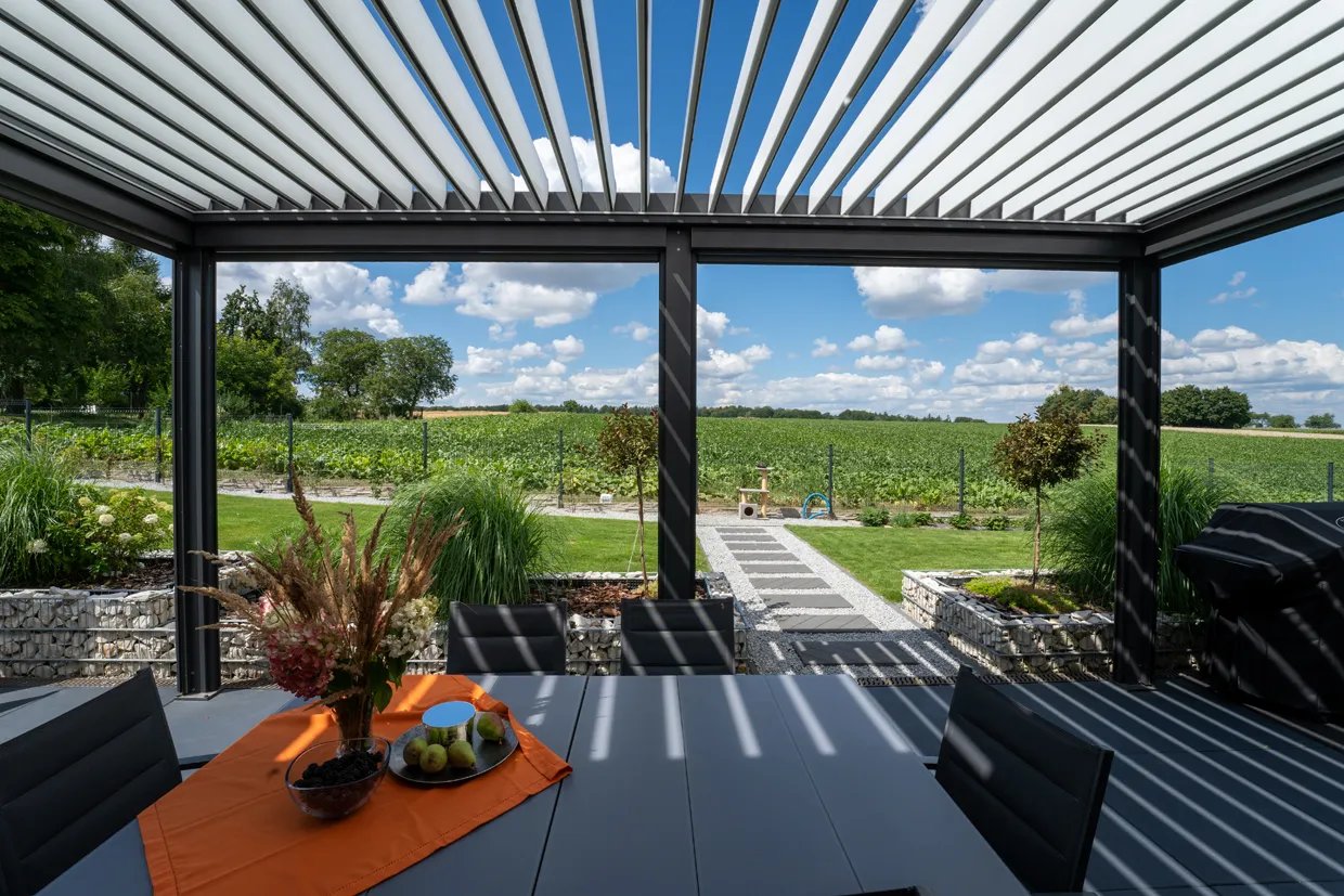 Pergola lamelowa aluminiowa